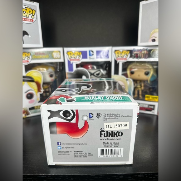 Funko Pop! Vinyl: DC Comics - Harley Quinn #34 - Picture 7 of 10
